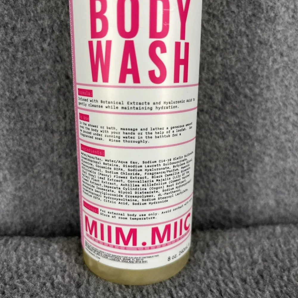 MIIM.MIIC body wash Fragrance‎ No. 52 Sweet Strawberry milk 8 oz